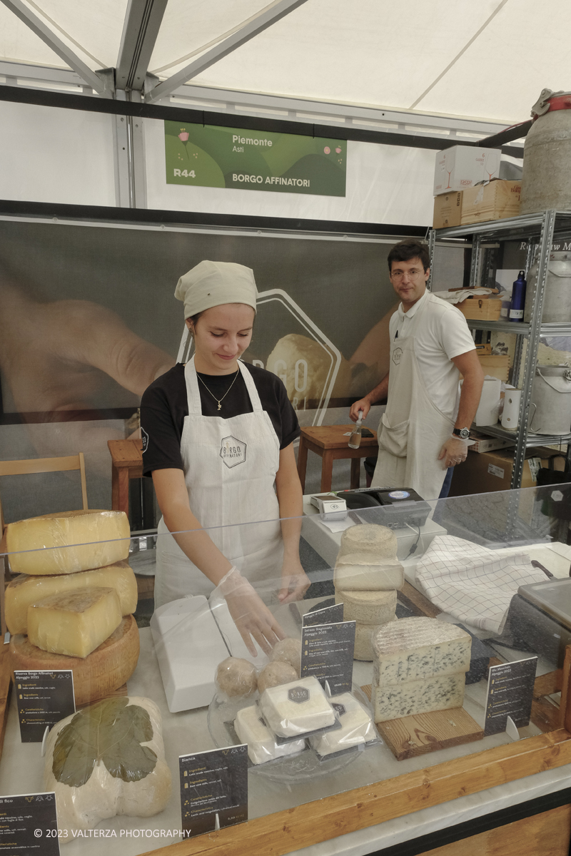 _DSF5941.jpg - 17/09/2023. Bra (CN). I formaggi piemontesi a Cheese 2023. Nella foto formaggi a latte crudo nello Stand di Borgo Affinatori