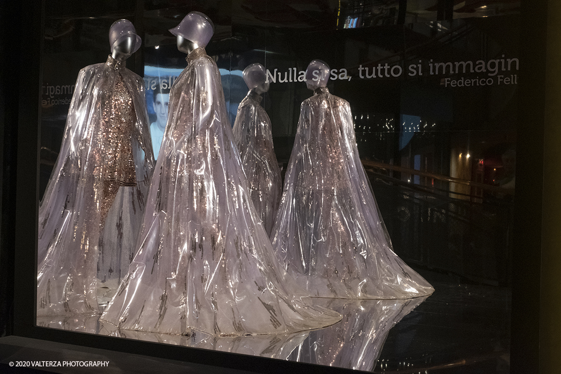 _DSF4800.jpg - 13/02/2020.Torino. In occasione del progetto "Torino cittÃ  del cinema 2020 . Un film lungo un anno"  Il Museo nazionale del Cinema presenta in anteprima asssoluta una mostra dove cinema, arte, moda si fondono per celebrare la straordinaria Sartoria Annamode. Nella foto allestimento in celebrazione di Federico fellini.