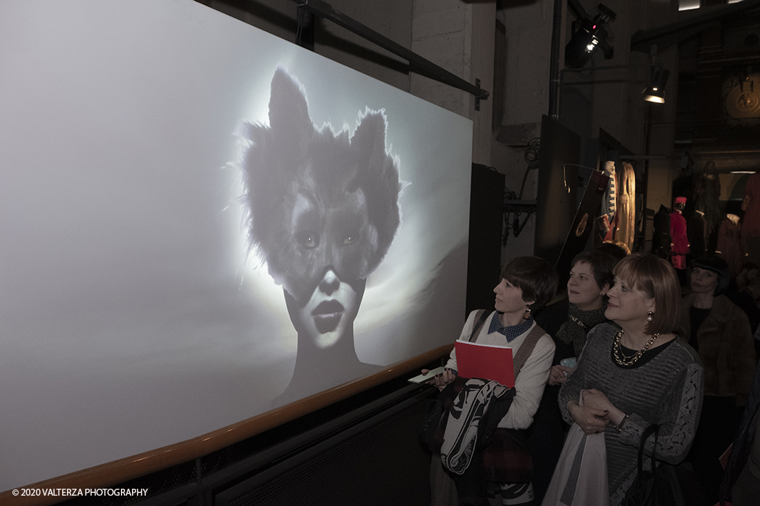 _DSF5394.jpg - 13/02/2020.Torino. In occasione del progetto "Torino cittÃ  del cinema 2020 . Un film lungo un anno"  Il Museo nazionale del Cinema presenta in anteprima asssoluta una mostra dove cinema, arte, moda si fondono per celebrare la straordinaria Sartoria Annamode. Nella foto un momento della visita alla mostra.