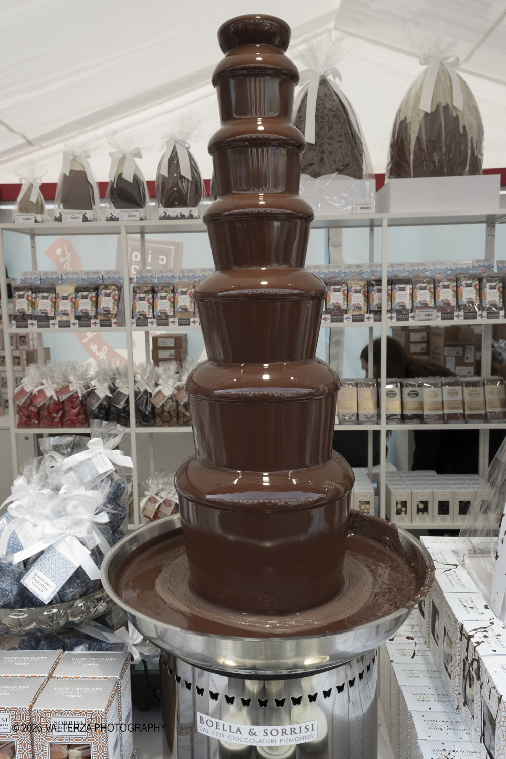 DSCF1496.jpg - 13/02/2026. Torino. CioccolaTÃ² 2026 si presenta come una conferma del format rinnovato lo scorso anno, ma fedele alla sua anima originaria: mettere al centro la qualitÃ  artigianale, la filiera, lâ€™innovazione e la cultura del cacao. Nella foto lo stand di Boella e Sorrisi