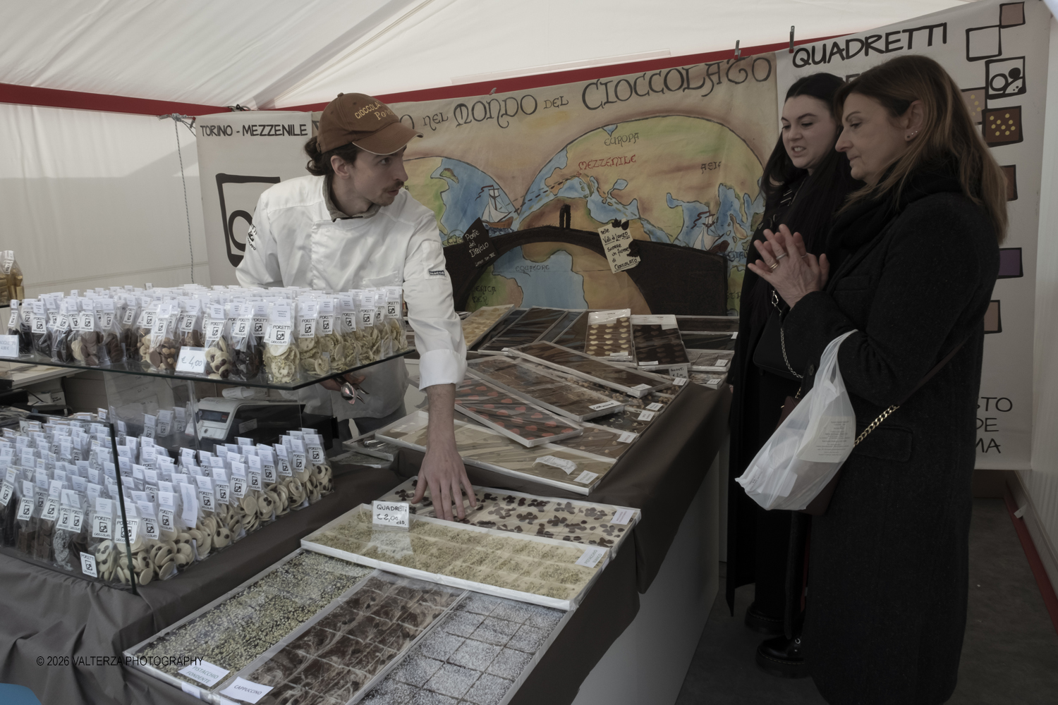 DSCF1534.jpg - 13/02/2026. Torino. CioccolaTÃ² 2026 si presenta come una conferma del format rinnovato lo scorso anno, ma fedele alla sua anima originaria: mettere al centro la qualitÃ  artigianale, la filiera, lâ€™innovazione e la cultura del cacao. Nella foto in giro tra gli stand per fare shopping di cioccolato