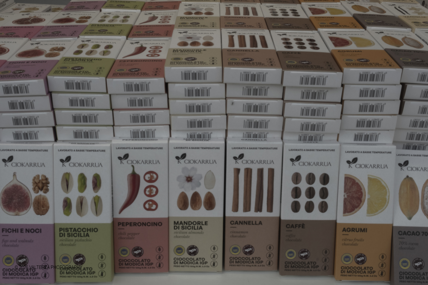DSCF1800.jpg - 13/02/2026. Torino. CioccolaTÃ² 2026 si presenta come una conferma del format rinnovato lo scorso anno, ma fedele alla sua anima originaria: mettere al centro la qualitÃ  artigianale, la filiera, lâ€™innovazione e la cultura del cacao. Nella foto Stand Consorrzio di Tutela del Cioccolato di Modica IGP