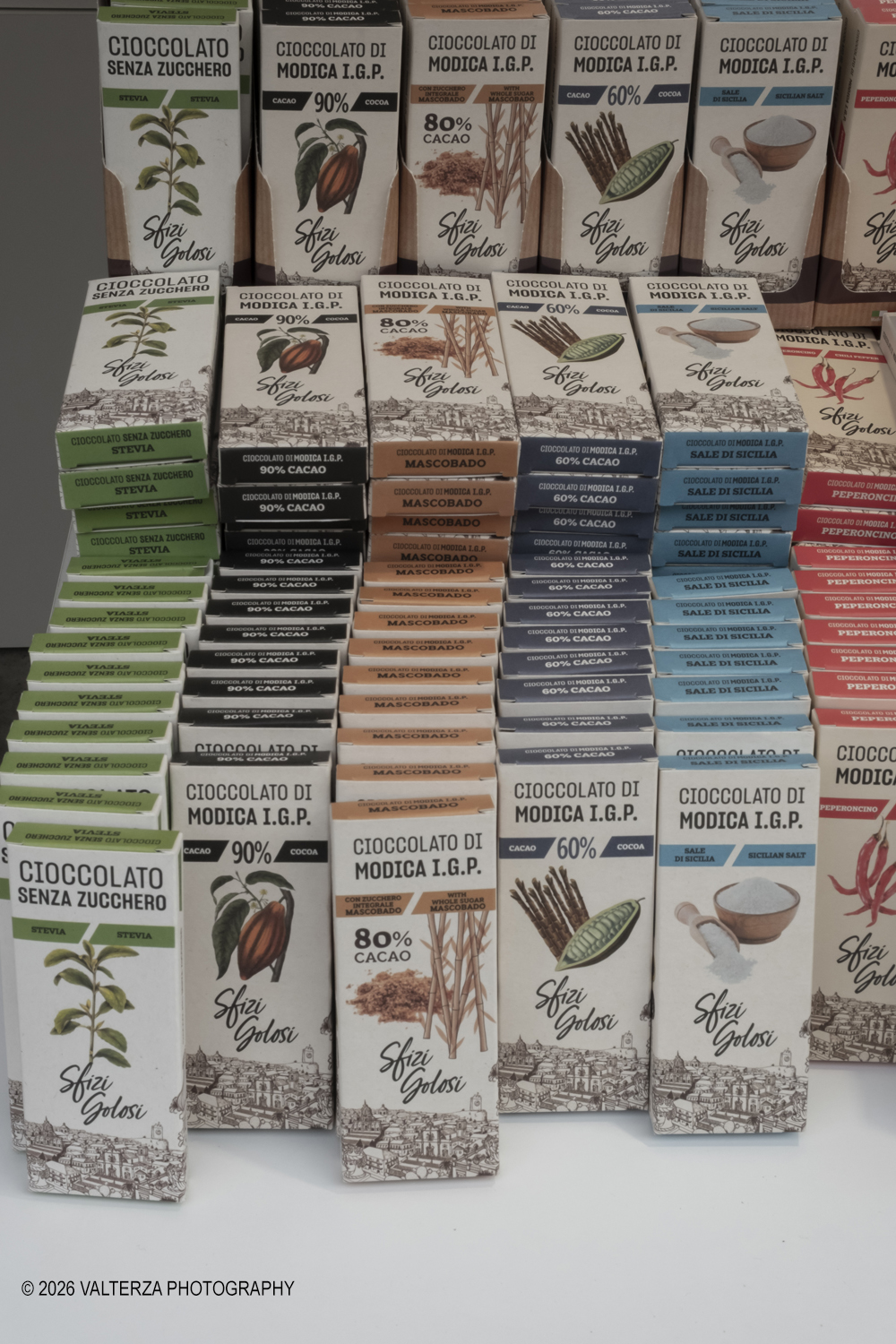 DSCF1823.jpg - 13/02/2026. Torino. CioccolaTÃ² 2026 si presenta come una conferma del format rinnovato lo scorso anno, ma fedele alla sua anima originaria: mettere al centro la qualitÃ  artigianale, la filiera, lâ€™innovazione e la cultura del cacao. Nella foto Cioccolato di Modica IGP  Sfizi Golosi