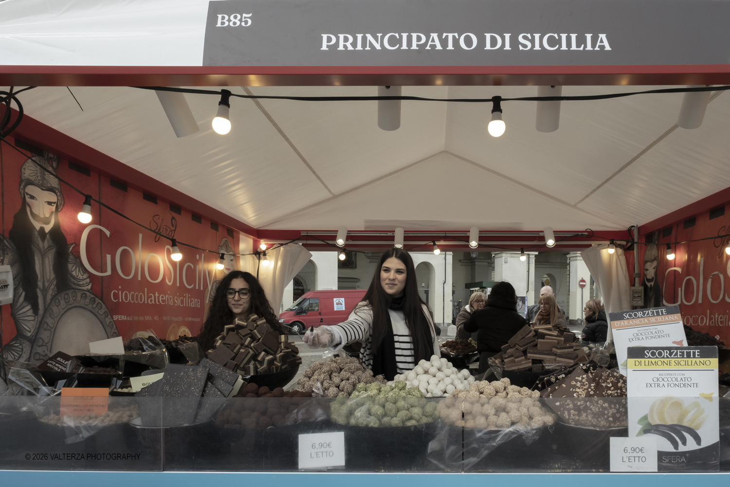 DSCF1844.jpg - 13/02/2026. Torino. CioccolaTÃ² 2026 si presenta come una conferma del format rinnovato lo scorso anno, ma fedele alla sua anima originaria: mettere al centro la qualitÃ  artigianale, la filiera, lâ€™innovazione e la cultura del cacao. Nella foto Stand Proncipato di Sicilia