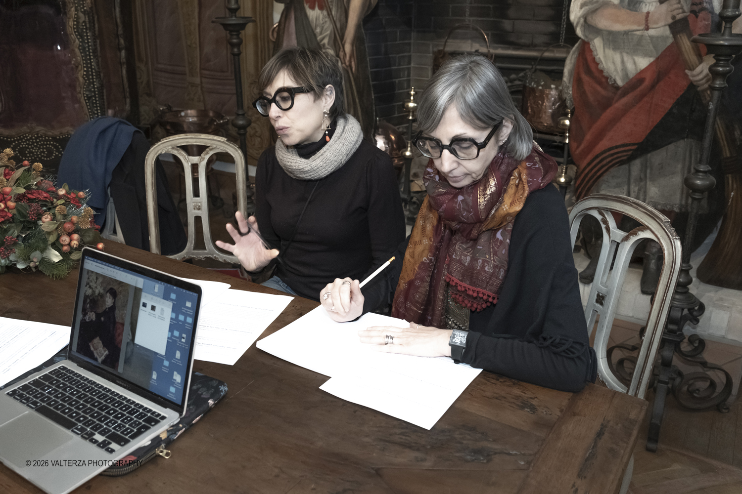 DSCF1952.jpg - 13/02/2026. Torino. Museo Accorsi-Ometto. Laboratorio di scrittura. Come scrivere un racconto dâ€™amore e glassarlo al cioccolato. Docente Stefania Bertola. Nella foto i partecipanti al lavoro per scrivere la loro storia