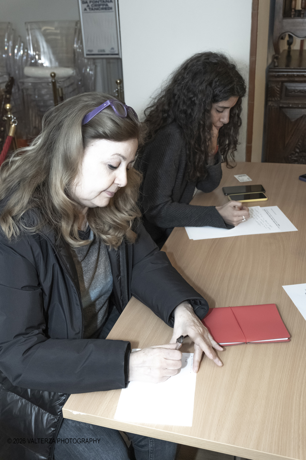 DSCF1966.jpg - 13/02/2026. Torino. Museo Accorsi-Ometto. Laboratorio di scrittura. Come scrivere un racconto dâ€™amore e glassarlo al cioccolato. Docente Stefania Bertola. Nella foto i partecipanti al lavoro per scrivere la loro storia