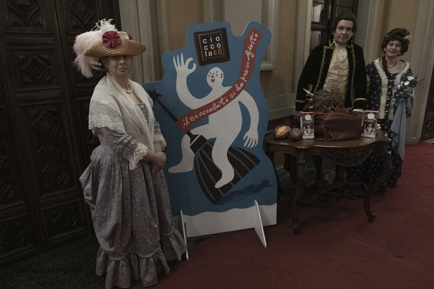 DSCF2044.jpg - 17/02/2026. Torino. A Palazzo Barolo nel Salone delle Feste, e' andato in scena Carnevale Barocco - musica & Cioccolato, uno spettacolo che intreccia storia, musica e gusto a chiusura della manifestazione. Nella foto rievocatori della manifestazione