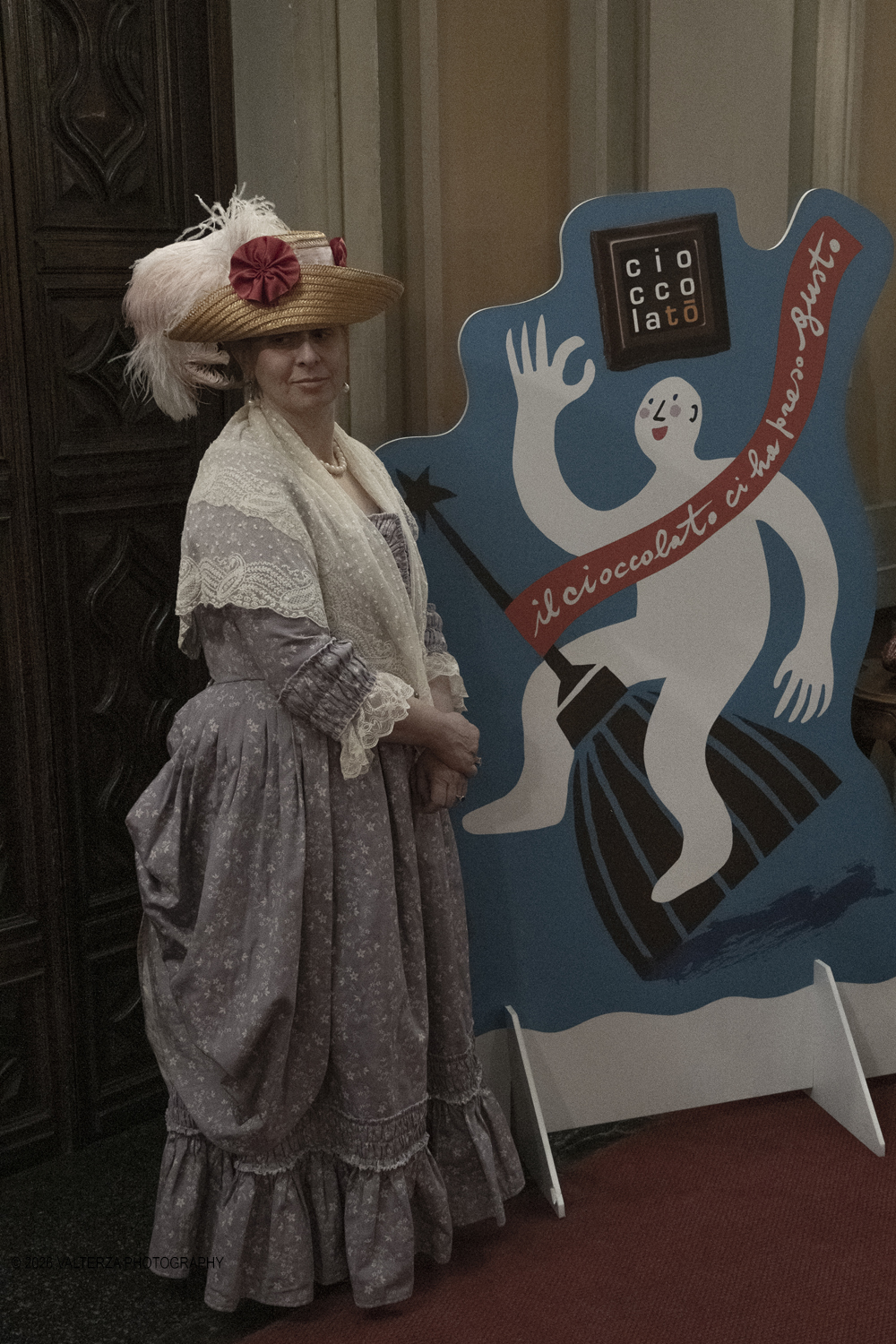 DSCF2061.jpg - 17/02/2026. Torino. A Palazzo Barolo nel Salone delle Feste, e' andato in scena  Carnevale Barocco - Musica & Cioccolato, uno spettacolo che intreccia storia, musica e gusto a chiusura della manifestazione. Nella foto Alessia Giorda narratrice di storie sul cioccolato