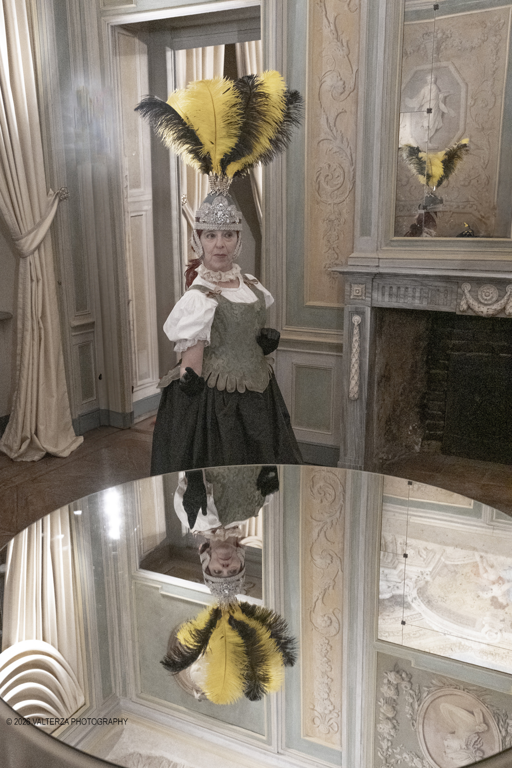 DSCF2076.jpg - 17/02/2026. Torino. A Palazzo Barolo nel Salone delle Feste, e' andato in scena Carnevale Barocco - musica & Cioccolato, uno spettacolo che intreccia storia, musica e gusto a chiusura della manifestazione. Nella foto rievocatori  della manifestazione