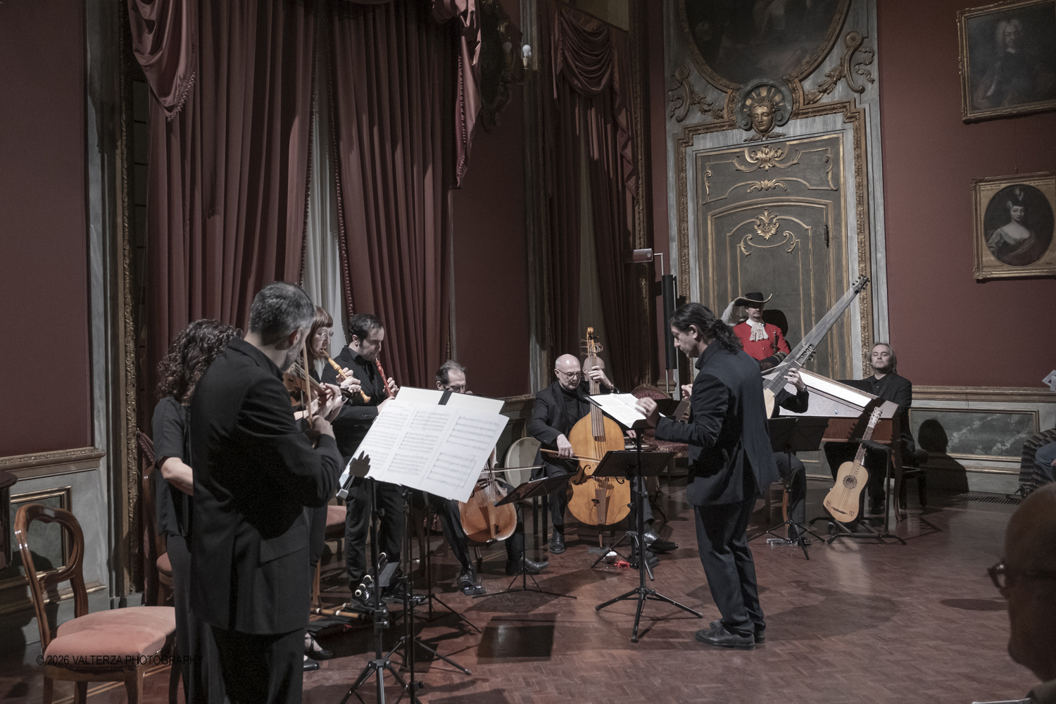 DSCF2236.jpg - 17/02/2026. Torino. A Palazzo Barolo nel Salone delle Feste, e' andato in scena  Carnevale Barocco - Musica & Cioccolato, uno spettacolo che intreccia storia, musica e gusto a chiusura della manifestazione. Nella foto un momento del concerto con intermezzi di storie del cioccolato