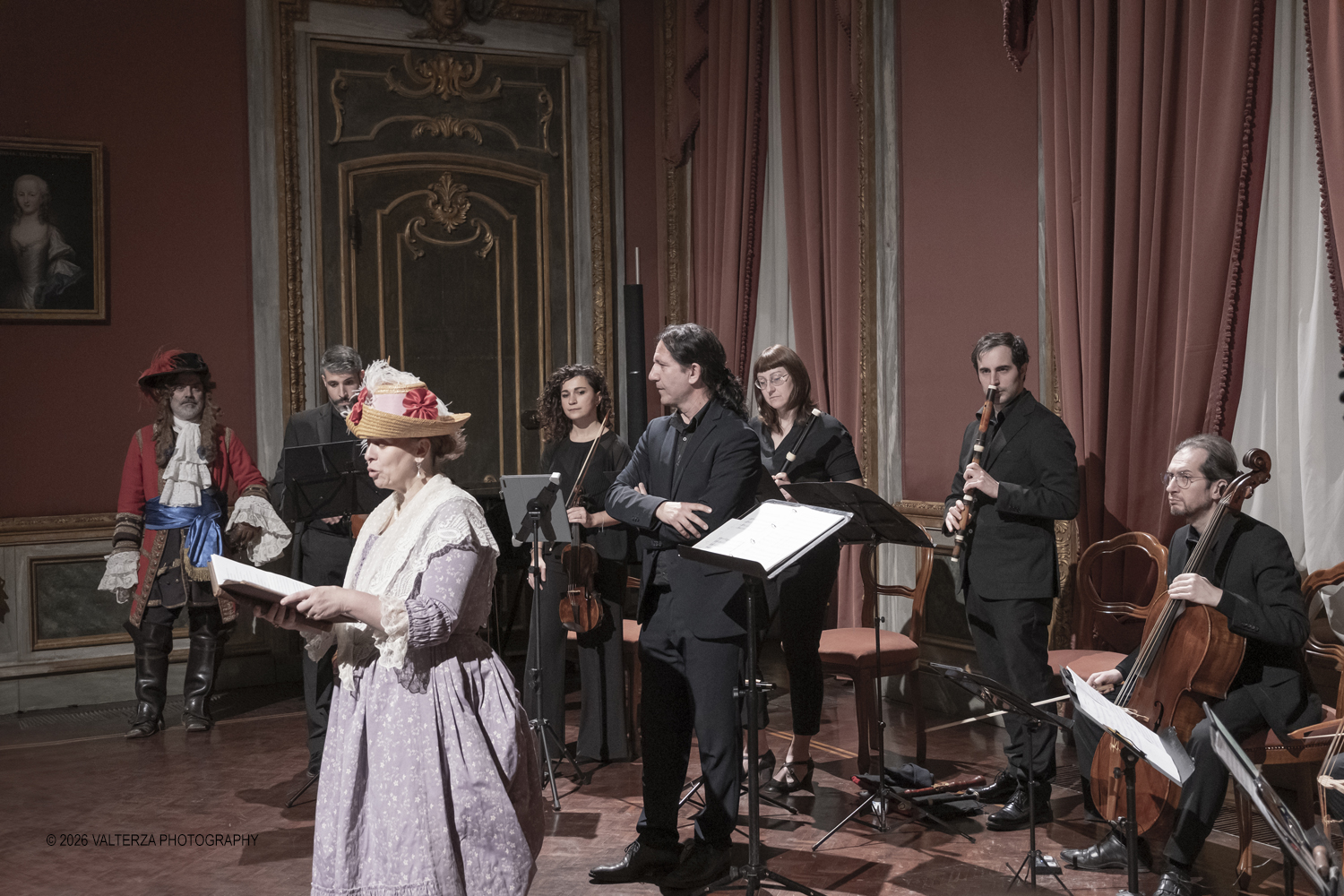 DSCF2302.jpg - 17/02/2026. Torino. A Palazzo Barolo nel Salone delle Feste, e' andato in scena  Carnevale Barocco - Musica & Cioccolato, uno spettacolo che intreccia storia, musica e gusto a chiusura della manifestazione. Nella foto un momento del concerto con intermezzi di storie del cioccolato