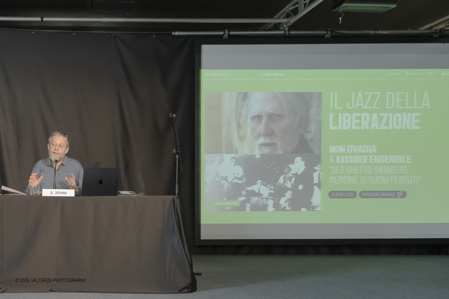 DSCF3750.jpg - 19/03/2026. Torino. Conferenza Stampa di presentazione. Il Torino Jazz Festival, con la direzione artistica di Stefano Zenni, torna da sabato 25aprile a sabato 2 maggio 2026..Al TJF XIV si esibiranno 297 musicisti nazionali e internazionali, dai talenti emergentai grandi protagonisti della scena mondiale. Nella foto Stefano Zenni Direttore Artistico presenta il programma del Festival