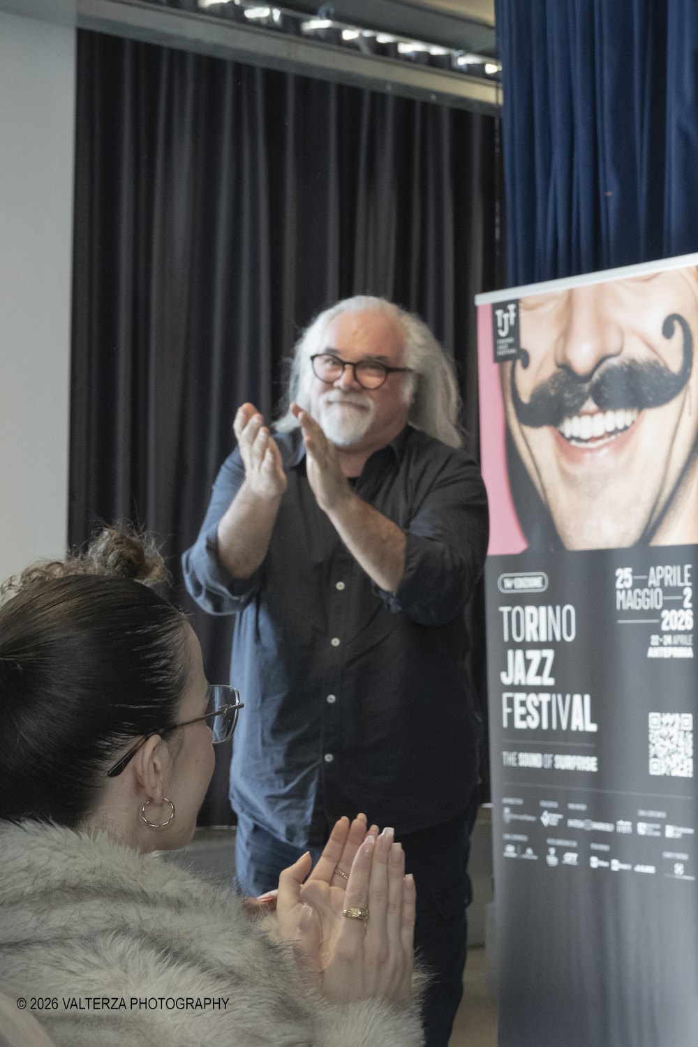 DSCF3779.jpg - 19/03/2026. Torino. Conferenza Stampa di presentazione. Il Torino Jazz Festival, con la direzione artistica di Stefano Zenni, torna da sabato 25aprile a sabato 2 maggio 2026..Al TJF XIV si esibiranno 297 musicisti nazionali e internazionali, dai talenti emergentai grandi protagonisti della scena mondiale. Nella foto Pasquale Innarella presenta la Giovane Orchestra di Liberi Suoni