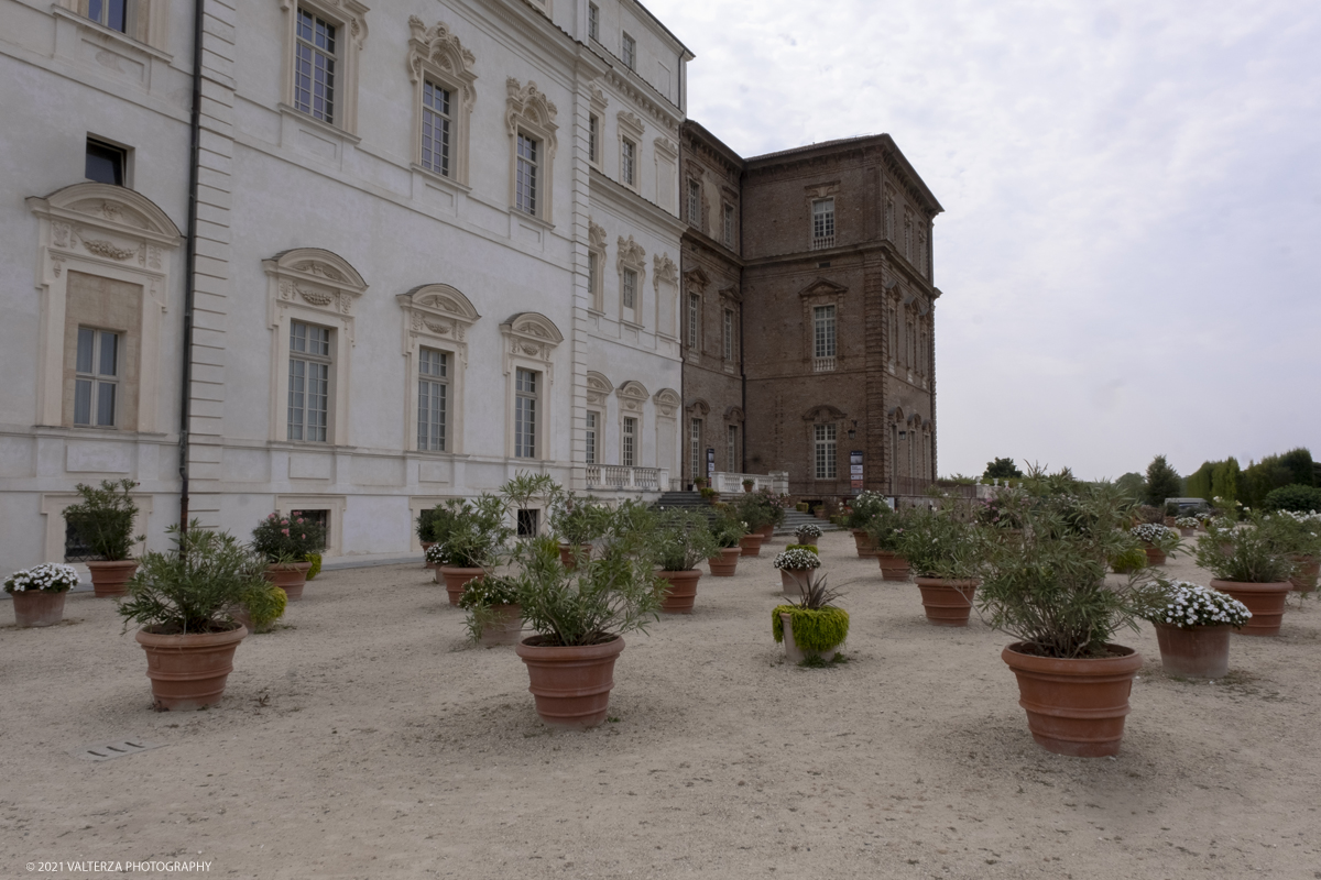 _DSF6314.jpg - 10/09/2021.Torino. COROLLARIA FLOWER EXHIBITIONAlla Reggia di Venaria la prima rassegna italiana dedicata allâ€™arte floreale e al giardinoDal 10 al 19 settembre 2021. Nella foto alcune delle installazioni del Gran Parterre esterno dove oltre 30 tra i migliori produttori di piante in vaso e per giardini provenienti da tutta Italia espongono le proprie creazioni