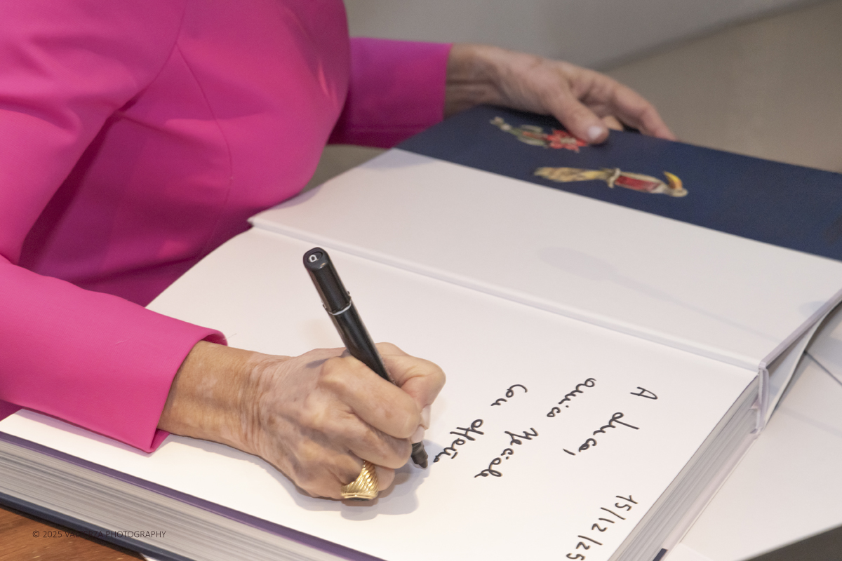 _Z3A5242.jpg - 15/12/2025. Torino. Presentazione del volume Costume Jewelry. The Collection of Patrizia Sandretto Re Rebaudengo edito da TASCHEN. Nella foto un momento del firmalibro