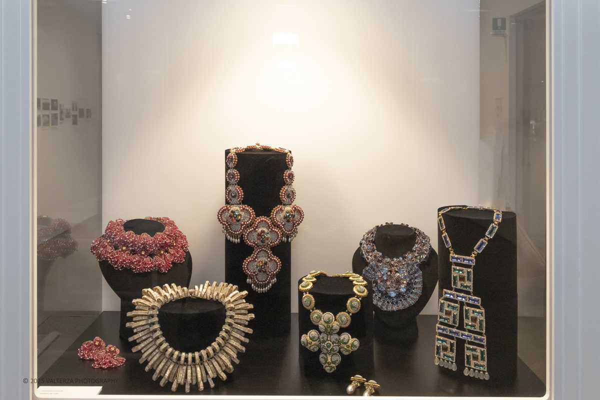 _Z3A5256.jpg - 15/12/2025. Torino. Presentazione del volume Costume Jewelry. The Collection of Patrizia Sandretto Re Rebaudengo edito da TASCHEN. Nella foto Collane del Designer William de Lillo pubblicate nel libro in esposiozione