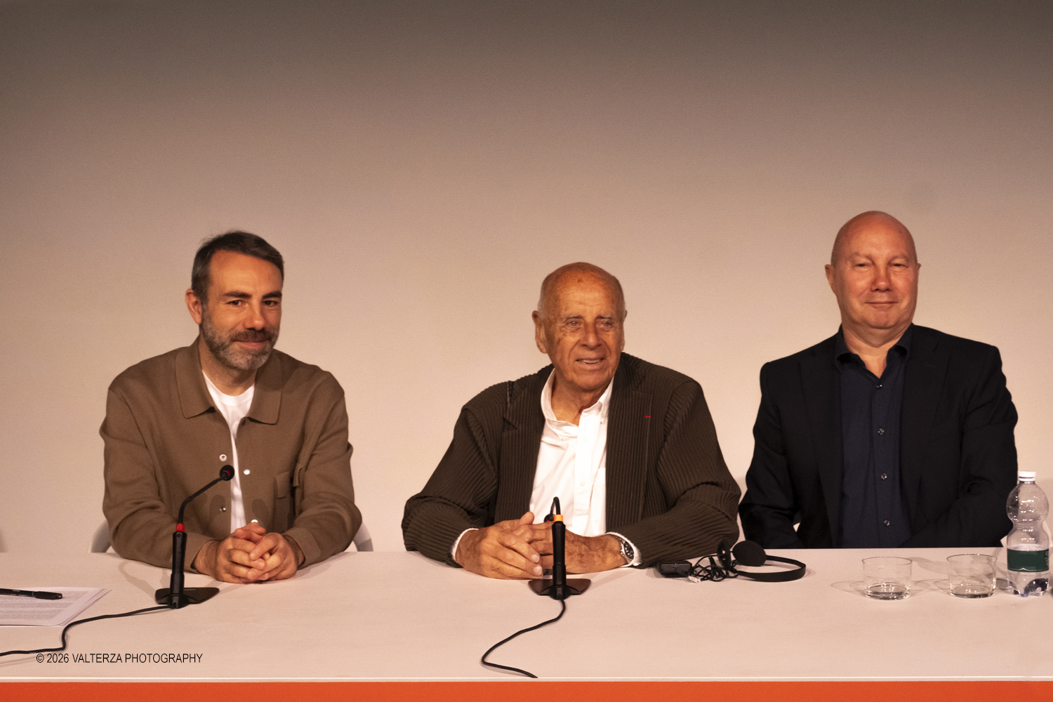 _DSF2902.jpg - 11/04/2026. Torino. A CAMERA Ralph Gibson dialoga con Giangavino Pazzola e Walter Guadagnini a partire dalla mostra Self Exposed, ospitata allâ€™Archivio di Stato di Torino. Nella foto Giangavino Pazzola curatore della mostra Self Exposed, il fotografo Ralph Gibson e Walter Guadagnini Direttore artistico del Torino Photo Festival