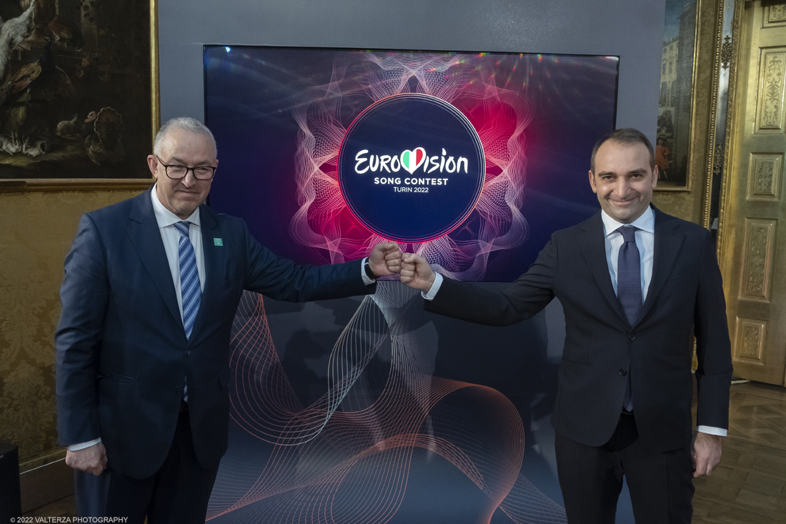 _DSF2241.jpg - 25/01/2022. Torino. Eurovision Song Contest 2022. Nella foto un momento del passaggio di consegne tra i rappresentanti delle istituzioni olandesi il Sindaco di Rotterdam ed  italiani il Sindaco di Torino