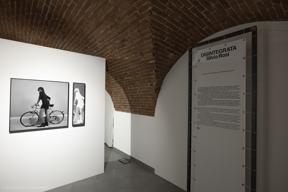 _G5A6983.jpg - 21-04 - 2025. Torino. EXPOSED Festival della Fotografia di Torino. La fotorafa indaga il legame tra fotografia, memoria e diaspora, per raccontare una storia di mobilitÃ  familiare