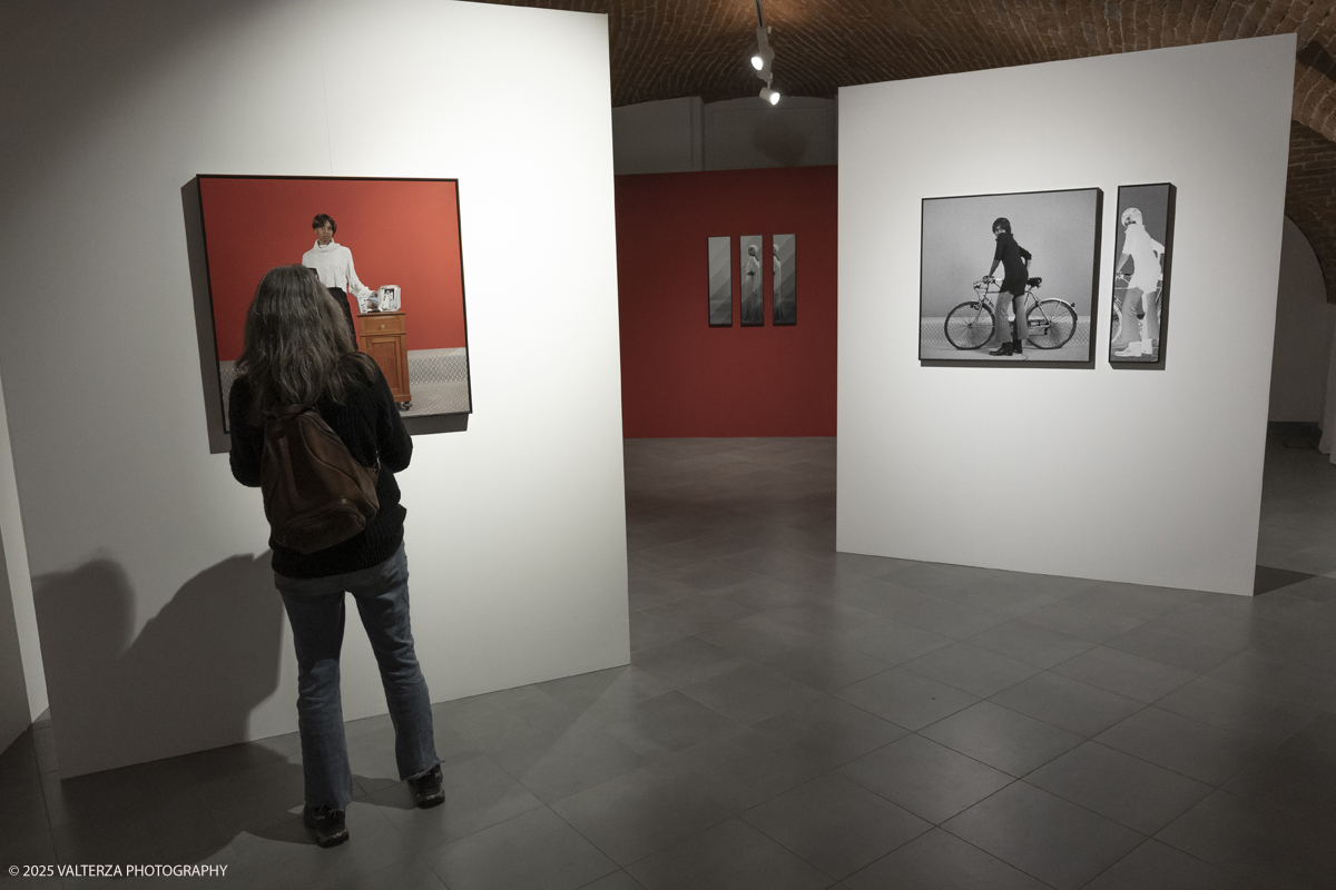 _G5A7165.jpg - 21-04 - 2025. Torino. EXPOSED Festival della Fotografia di Torino. La fotorafa indaga il legame tra fotografia, memoria e diaspora, per raccontare una storia di mobilitÃ  familiare