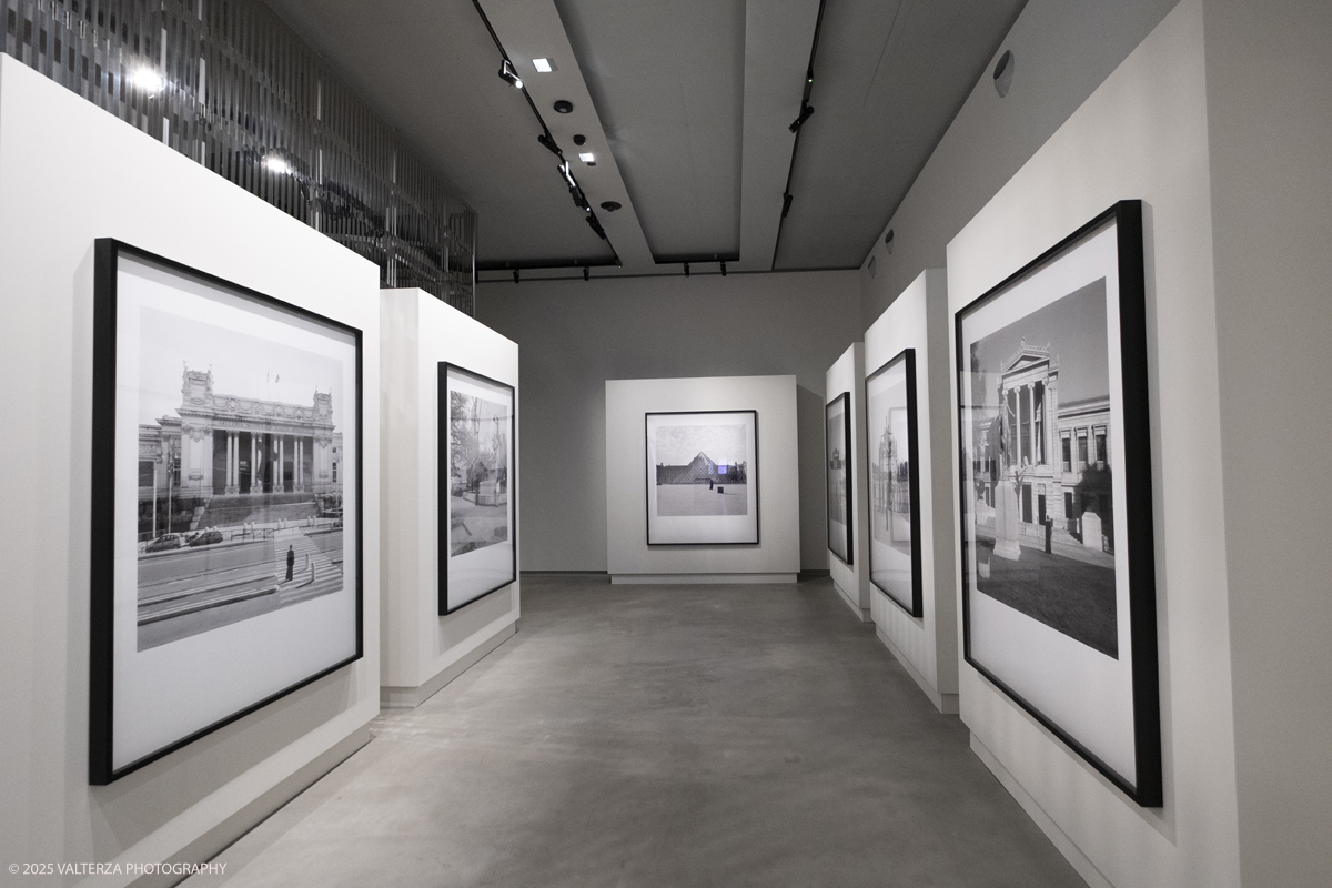DSCF0002.jpg - 16/04/2025. Torino. EXPOSED Torino Foto Festival.  Carrie Mae Weems and Sarah Meister presented â€œCarrie Mae Weems. The Heart of the Matterâ€�, a major new exhibition that is part of EXPOSED 2025, dedicated to the renowned American artist. Into the picture part of the exhibition devoted to the project Museums ongoing