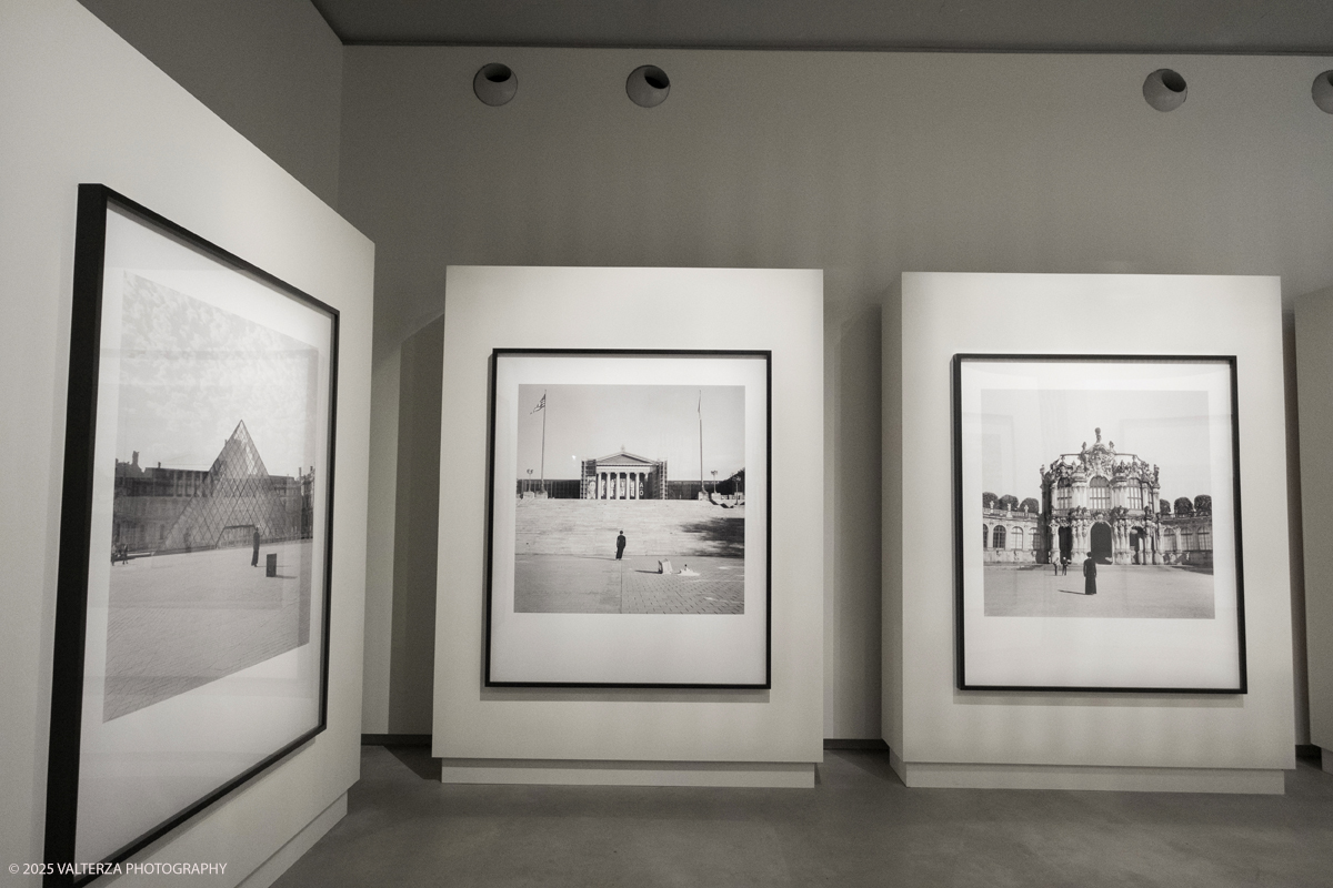 DSCF0027.jpg - 16/04/2025. Torino. EXPOSED Torino Foto Festival.  Carrie Mae Weems and Sarah Meister presented â€œCarrie Mae Weems. The Heart of the Matterâ€�, a major new exhibition that is part of EXPOSED 2025, dedicated to the renowned American artist. Into the picture part of the exhibition devoted to the project Museums ongoing