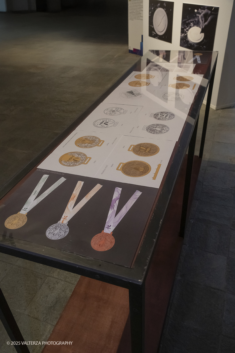 _DSF3425.jpg - 10/01/2025. Torino 2025 FISU World University Games. Inaugurazione mostra archivio di stato. Nella foto le medaglie della edizione dei giochi di quest'anno