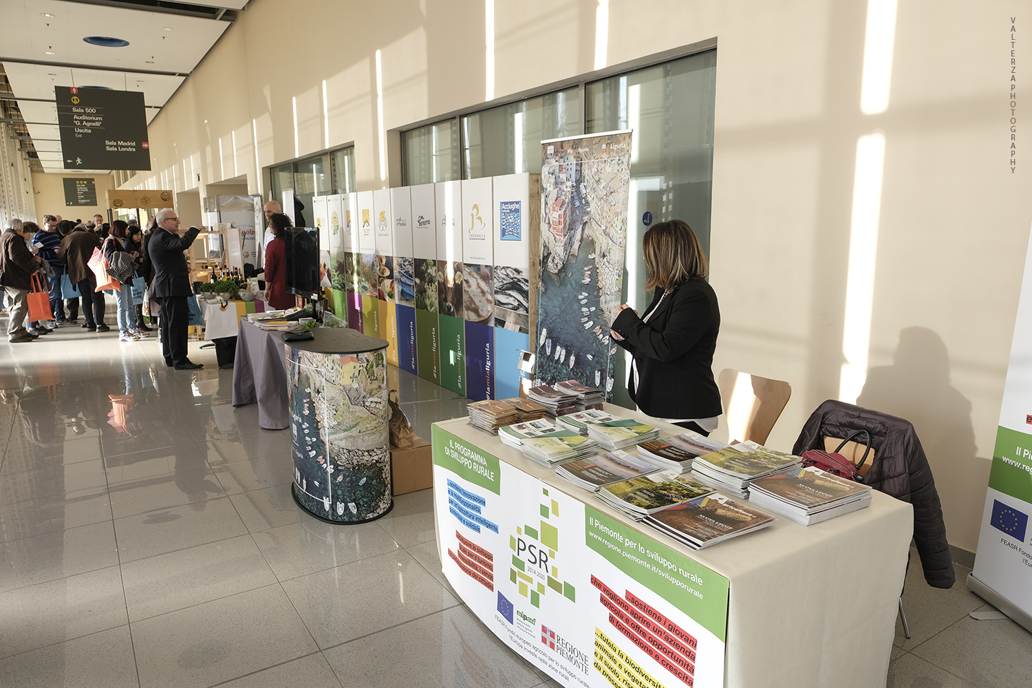 _DSF6280.jpg - 20/02/2020. Lingotto Fiere, Torino.  grazie alla presenza di esperti di settore, di alimentaristi, di aziende, di Associazioni, di semplici cittadini interessati e, soprattutto, di giornalisti, blogger e comunicatori. Nella foto lo stand di una delle aziende sponsor/partner del festival.