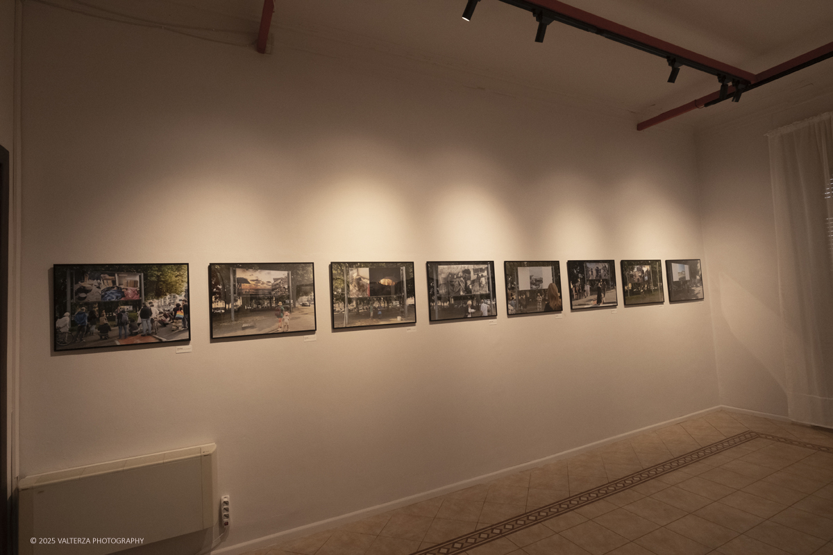 _DSF3970.jpg - 30/10/2025. Torino. Si Ã¨ chiusa nel segno del successo con 26.230 visitatori  la tredicesima edizione di Flashback Art Fair. Nella foto Alessandro Bulogini Opera Viva Il Manifesto