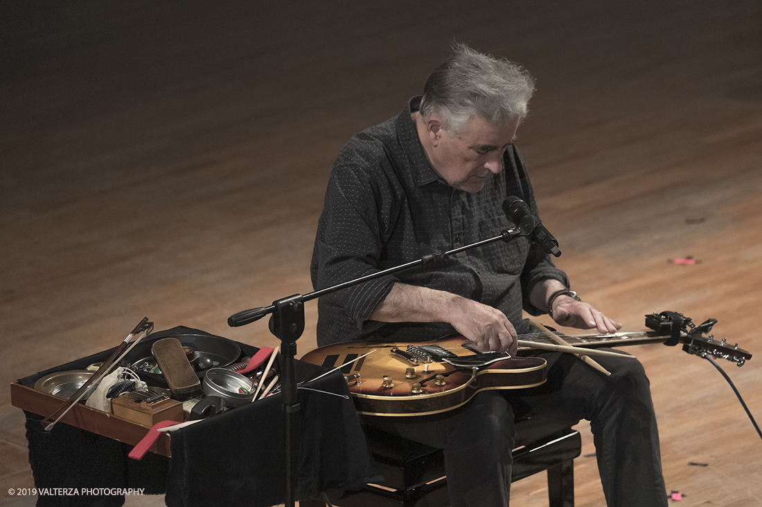 _G3I3066.jpg - 28/04/2019.Torino,.Attivo da oltre cinquantâ€™anni nei piuÌ€ disparati contesti musicali, Fred Frith eÌ€ un vero pioniere della chitarra elettrica, fin dai tempi di gruppi avant rock come Henry Cow o Massacre (con Bill Laswell). Come improvvisatore radicale ha suonato con figure del calibro di Robert Wyatt o John Zorn e come compositore ha visto suoi lavori interpretati da affermati ensemble di musica contemporanea. Nella foto Fred Frith nella esibizione "solo electric guitar" sul palco del conservatorio Giuseppe Verdi.