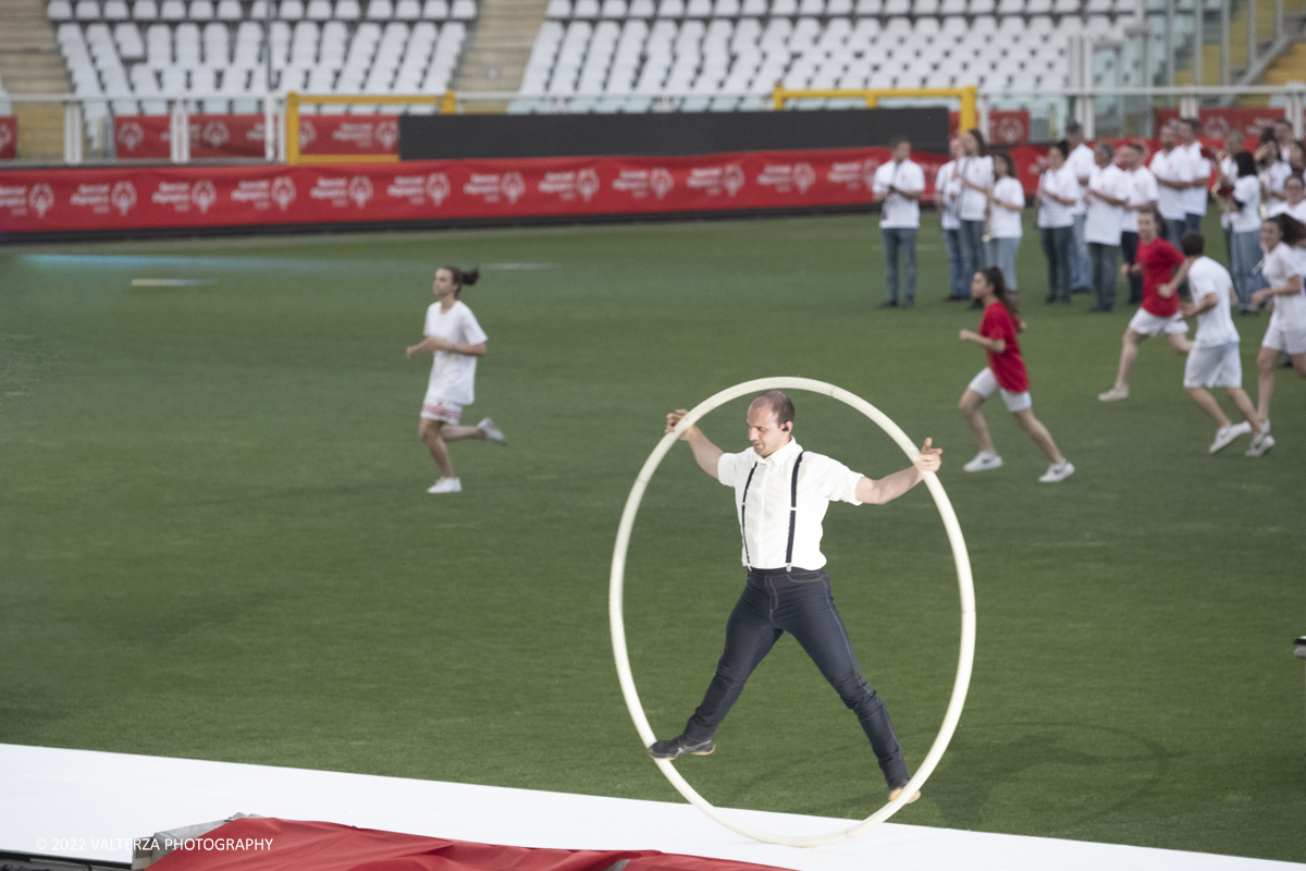 _DSF4988.jpg - 5/06/2022. Torino. Si sono aperti ufficialmente i XXXVII Giochi Nazionali Estivi Special Olympics di Torino 2022, la piÃ¹ grande manifestazione sportiva dedicata a persone con disabilitÃ  intellettive mai realizzata in Italia con 3000 atleti e 20 discipline sportive. Nella foto in attesa dell'inizio della sfilata delle varie delegazioni degli atleti