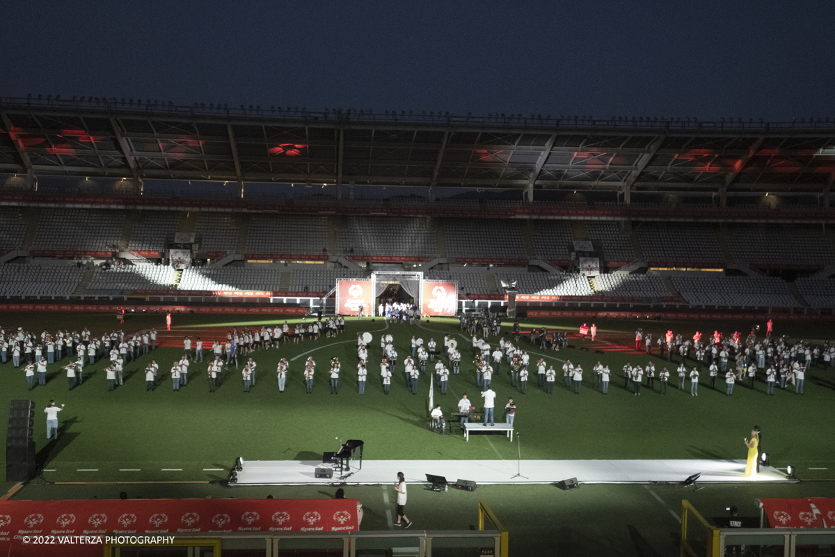 _DSF5197.jpg - 5/06/2022. Torino. Si sono aperti ufficialmente i XXXVII Giochi Nazionali Estivi Special Olympics di Torino 2022, la piÃ¹ grande manifestazione sportiva dedicata a persone con disabilitÃ  intellettive mai realizzata in Italia con 3000 atleti e 20 discipline sportive. Nella foto la coreografia della manifestazione allo Stadio Olimpico â€œGrande Torinoâ€�