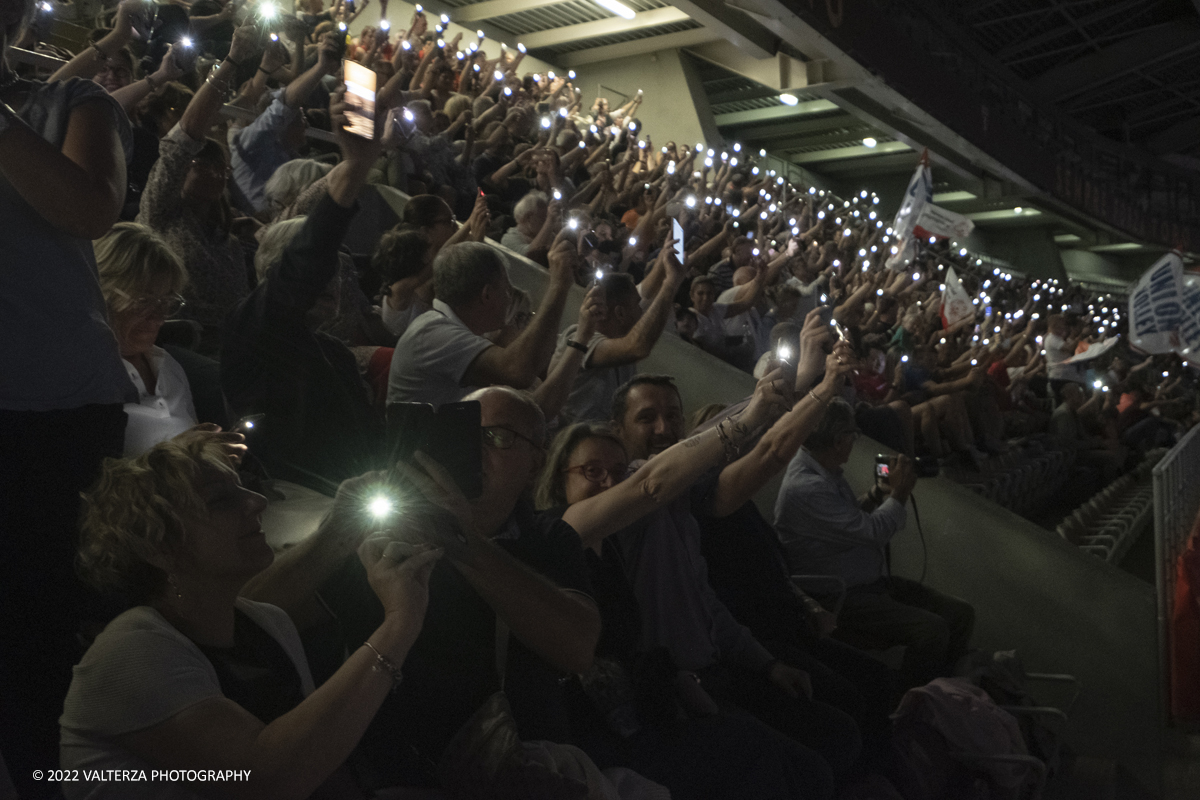 _DSF5222.jpg - 5/06/2022. Torino. Si sono aperti ufficialmente i XXXVII Giochi Nazionali Estivi Special Olympics di Torino 2022, la piÃ¹ grande manifestazione sportiva dedicata a persone con disabilitÃ  intellettive mai realizzata in Italia con 3000 atleti e 20 discipline sportive. Nella foto il pubblico dell'evento sulle gradinate dello stadio