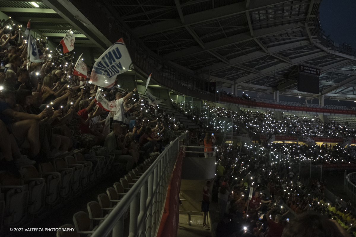 _DSF5243.jpg - 5/06/2022. Torino. Si sono aperti ufficialmente i XXXVII Giochi Nazionali Estivi Special Olympics di Torino 2022, la piÃ¹ grande manifestazione sportiva dedicata a persone con disabilitÃ  intellettive mai realizzata in Italia con 3000 atleti e 20 discipline sportive. Nella foto il pubblico dell'evento sulle gradinate dello stadio