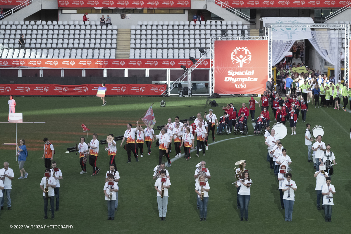 _DSF5285.jpg - 5/06/2022. Torino. Si sono aperti ufficialmente i XXXVII Giochi Nazionali Estivi Special Olympics di Torino 2022, la piÃ¹ grande manifestazione sportiva dedicata a persone con disabilitÃ  intellettive mai realizzata in Italia con 3000 atleti e 20 discipline sportive. Nella foto sfilata delle varie delegazioni di atleti