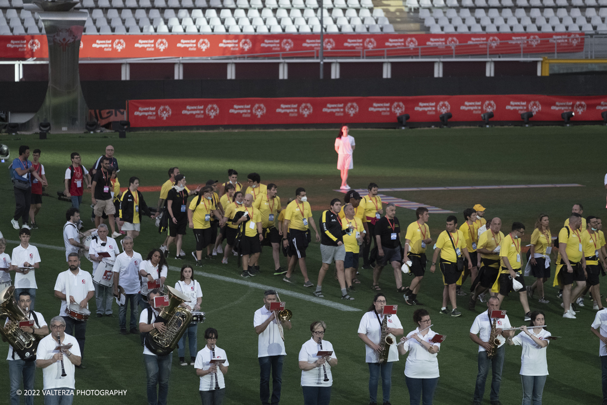 _DSF5508.jpg - 5/06/2022. Torino. Si sono aperti ufficialmente i XXXVII Giochi Nazionali Estivi Special Olympics di Torino 2022, la piÃ¹ grande manifestazione sportiva dedicata a persone con disabilitÃ  intellettive mai realizzata in Italia con 3000 atleti e 20 discipline sportive. Nella foto sfilata delle varie delegazioni di atleti