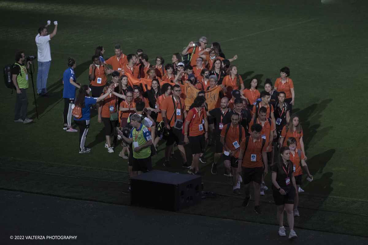 _DSF5688.jpg - 5/06/2022. Torino. Si sono aperti ufficialmente i XXXVII Giochi Nazionali Estivi Special Olympics di Torino 2022, la piÃ¹ grande manifestazione sportiva dedicata a persone con disabilitÃ  intellettive mai realizzata in Italia con 3000 atleti e 20 discipline sportive. Nella foto sfilata delle varie delegazioni di atleti