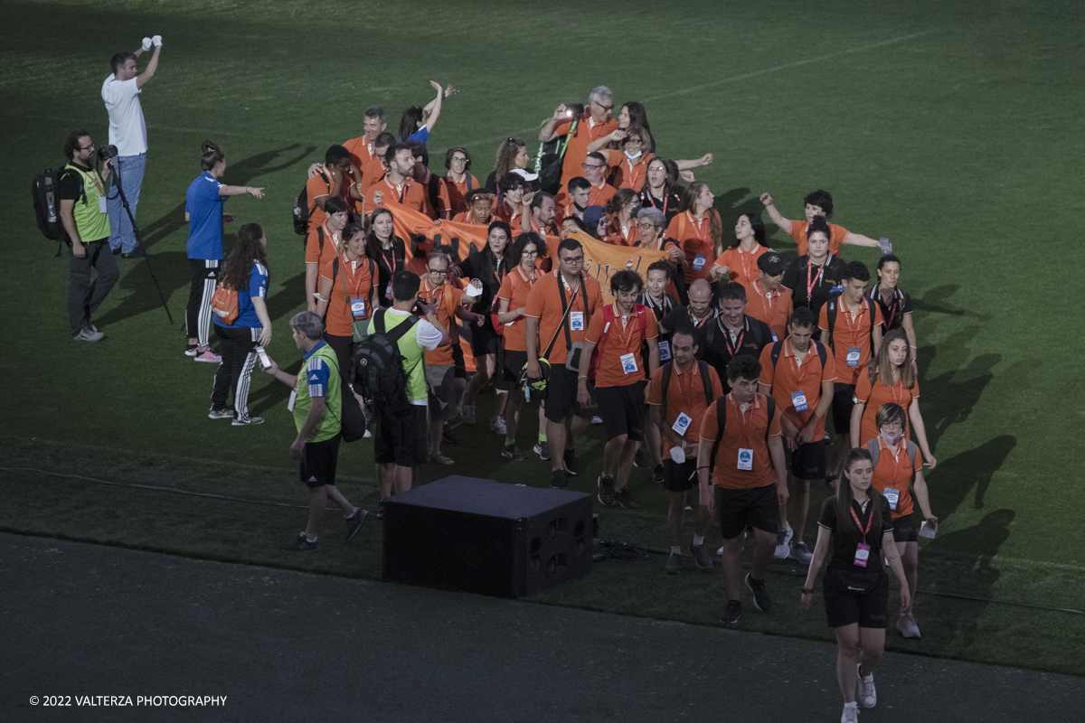 _DSF5690.jpg - 5/06/2022. Torino. Si sono aperti ufficialmente i XXXVII Giochi Nazionali Estivi Special Olympics di Torino 2022, la piÃ¹ grande manifestazione sportiva dedicata a persone con disabilitÃ  intellettive mai realizzata in Italia con 3000 atleti e 20 discipline sportive. Nella foto sfilata delle varie delegazioni di atleti