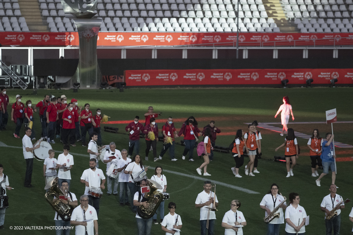 _DSF5703.jpg - 5/06/2022. Torino. Si sono aperti ufficialmente i XXXVII Giochi Nazionali Estivi Special Olympics di Torino 2022, la piÃ¹ grande manifestazione sportiva dedicata a persone con disabilitÃ  intellettive mai realizzata in Italia con 3000 atleti e 20 discipline sportive. Nella foto sfilata delle varie delegazioni di atleti