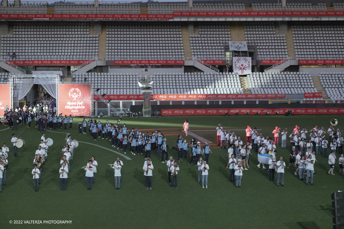 _DSF5742.jpg - 5/06/2022. Torino. Si sono aperti ufficialmente i XXXVII Giochi Nazionali Estivi Special Olympics di Torino 2022, la piÃ¹ grande manifestazione sportiva dedicata a persone con disabilitÃ  intellettive mai realizzata in Italia con 3000 atleti e 20 discipline sportive. Nella foto sfilata delle varie delegazioni di atleti