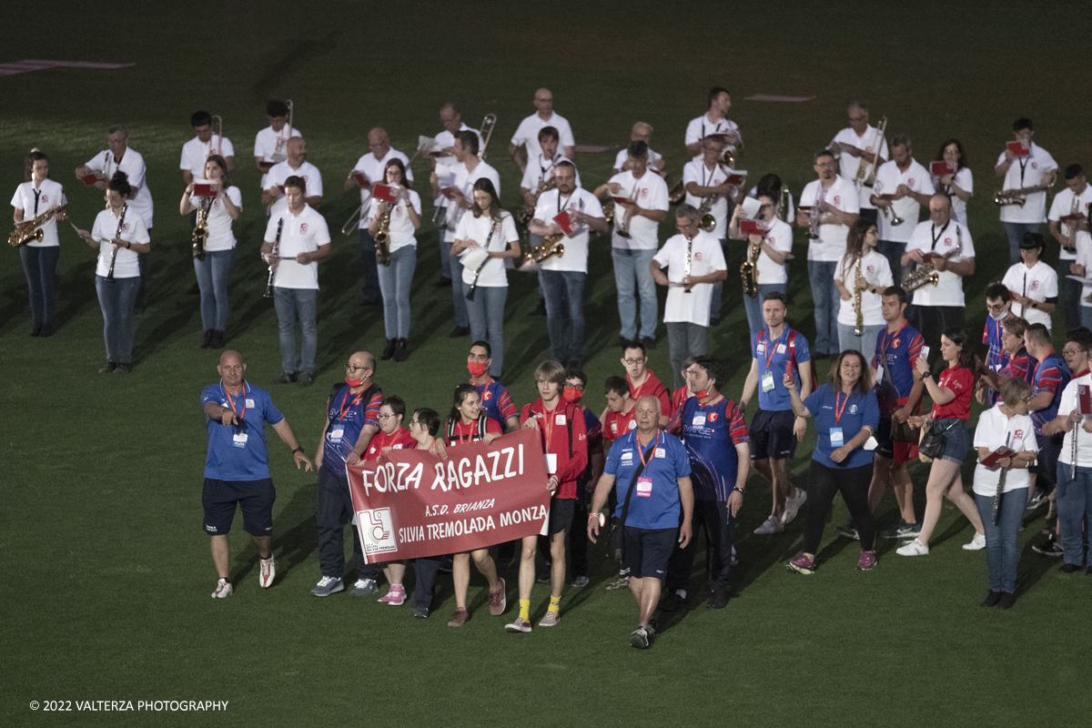 _DSF5850.jpg - 5/06/2022. Torino. Si sono aperti ufficialmente i XXXVII Giochi Nazionali Estivi Special Olympics di Torino 2022, la piÃ¹ grande manifestazione sportiva dedicata a persone con disabilitÃ  intellettive mai realizzata in Italia con 3000 atleti e 20 discipline sportive. Nella foto sfilata delle varie delegazioni di atleti