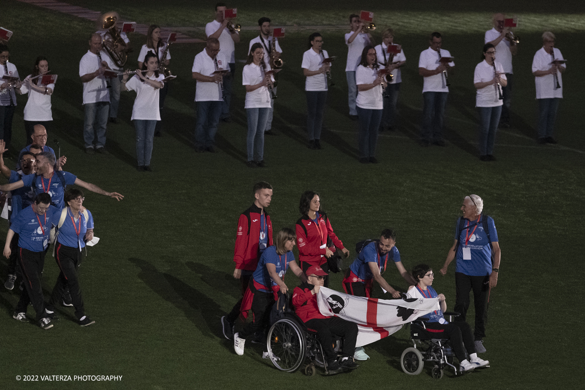 _DSF5931.jpg - 5/06/2022. Torino. Si sono aperti ufficialmente i XXXVII Giochi Nazionali Estivi Special Olympics di Torino 2022, la piÃ¹ grande manifestazione sportiva dedicata a persone con disabilitÃ  intellettive mai realizzata in Italia con 3000 atleti e 20 discipline sportive. Nella foto sfilata delle varie delegazioni di atleti