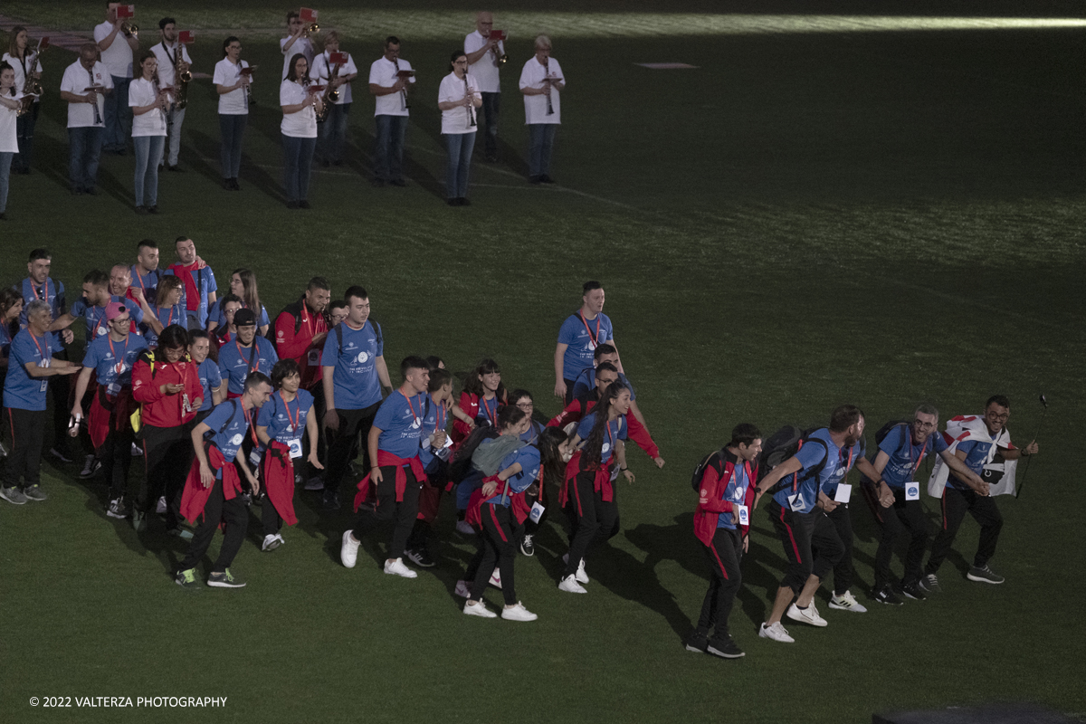 _DSF5955.jpg - 5/06/2022. Torino. Si sono aperti ufficialmente i XXXVII Giochi Nazionali Estivi Special Olympics di Torino 2022, la piÃ¹ grande manifestazione sportiva dedicata a persone con disabilitÃ  intellettive mai realizzata in Italia con 3000 atleti e 20 discipline sportive. Nella foto sfilata delle varie delegazioni di atleti