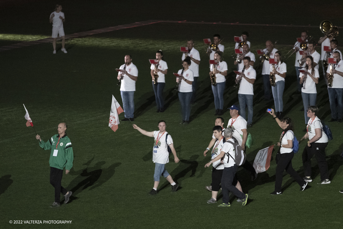 _DSF6205.jpg - 5/06/2022. Torino. Si sono aperti ufficialmente i XXXVII Giochi Nazionali Estivi Special Olympics di Torino 2022, la piÃ¹ grande manifestazione sportiva dedicata a persone con disabilitÃ  intellettive mai realizzata in Italia con 3000 atleti e 20 discipline sportive. Nella foto sfilata delle varie delegazioni di atleti