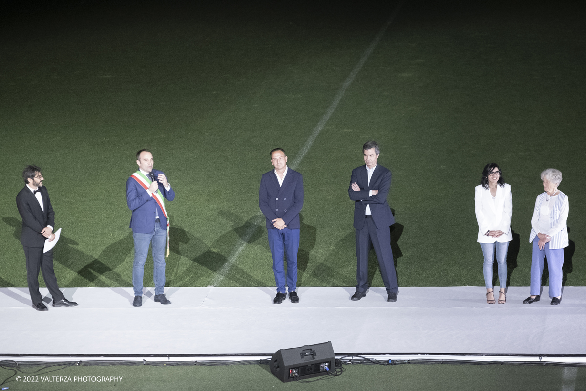 _DSF6647.jpg - 5/06/2022. Torino. Si sono aperti ufficialmente i XXXVII Giochi Nazionali Estivi Special Olympics di Torino 2022, la piÃ¹ grande manifestazione sportiva dedicata a persone con disabilitÃ  intellettive mai realizzata in Italia con 3000 atleti e 20 discipline sportive. Nella foto Il sindaco di Torino Stefano Lo Russo ed il presidente della regione Piemonte  Alberto Cirio intervenuti alla cerimonia di apertura con gli esponenti di Special Olympics