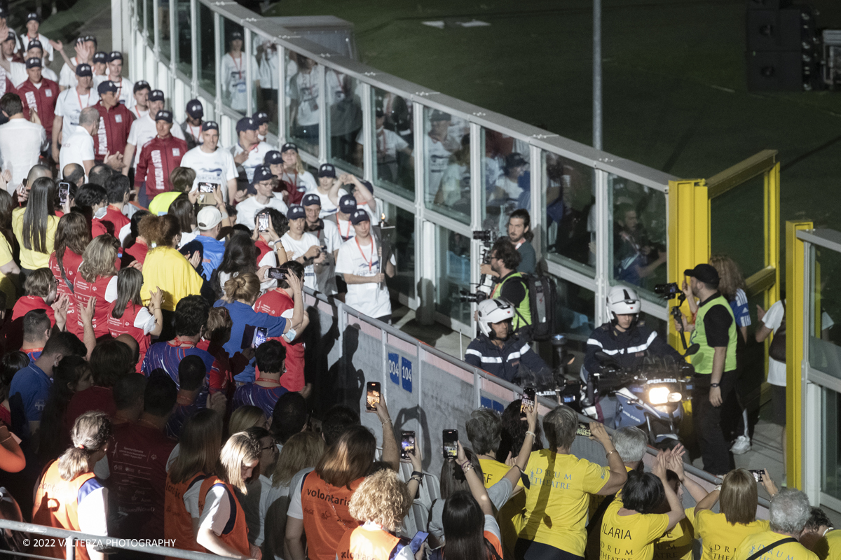 _DSF7053.jpg - 5/06/2022. Torino. Si sono aperti ufficialmente i XXXVII Giochi Nazionali Estivi Special Olympics di Torino 2022, la piÃ¹ grande manifestazione sportiva dedicata a persone con disabilitÃ  intellettive mai realizzata in Italia con 3000 atleti e 20 discipline sportive. Nella foto l'arrivo della torcia olimpica e l'accensione del tripode