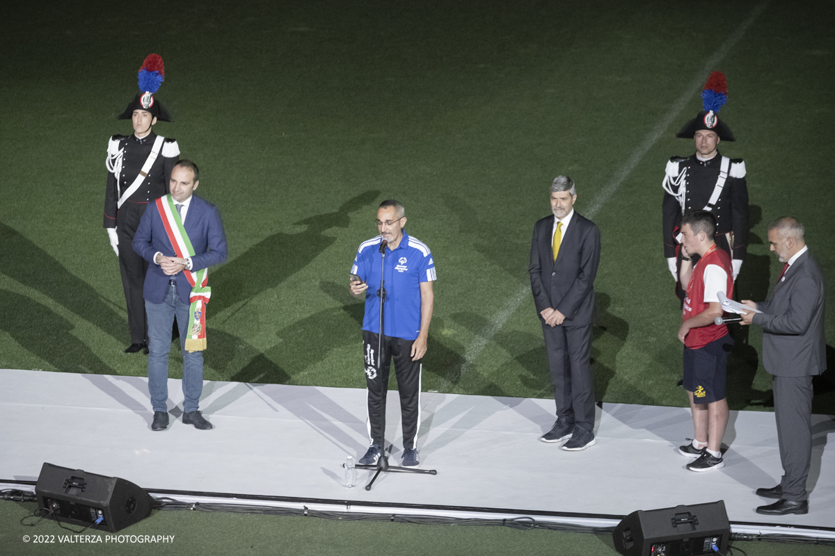 _DSF7319.jpg - 5/06/2022. Torino. Si sono aperti ufficialmente i XXXVII Giochi Nazionali Estivi Special Olympics di Torino 2022, la piÃ¹ grande manifestazione sportiva dedicata a persone con disabilitÃ  intellettive mai realizzata in Italia con 3000 atleti e 20 discipline sportive. Nella foto il giuramento fatto a nome di tutti gli atleti da un loro rappresentante