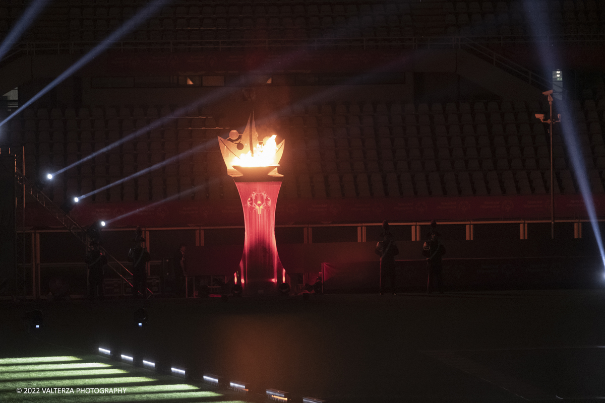 _DSF7339.jpg - 5/06/2022. Torino. Si sono aperti ufficialmente i XXXVII Giochi Nazionali Estivi Special Olympics di Torino 2022, la piÃ¹ grande manifestazione sportiva dedicata a persone con disabilitÃ  intellettive mai realizzata in Italia con 3000 atleti e 20 discipline sportive. Nella foto l'arrivo della torcia olimpica e l'accensione del tripode