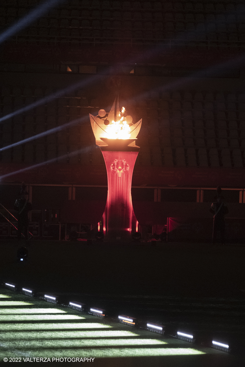 _DSF7349.jpg - 5/06/2022. Torino. Si sono aperti ufficialmente i XXXVII Giochi Nazionali Estivi Special Olympics di Torino 2022, la piÃ¹ grande manifestazione sportiva dedicata a persone con disabilitÃ  intellettive mai realizzata in Italia con 3000 atleti e 20 discipline sportive. Nella foto l'arrivo della torcia olimpica e l'accensione del tripode