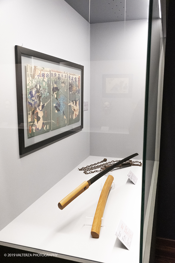 _DSF2071.jpg - 17/10/2019. Torino. Dal 18 ottobre al 1 marzo 2020 il MAO Museo dâ€™Arte Orientale renderÃ  omaggio alla figura della donna guerriera in Giappone con la mostra Guerriere dal Sol Levante, a cura dellâ€™Associazione Yoshin Ryu. La donna guerriera, onna-bugeisha, era preparata alla difesa delle dimore, addestrata allâ€™uso di svariate armi, alle battaglie campali e anche allâ€™eventualitÃ  di darsi la morte. Nella foto Trittico con armi da guerra.